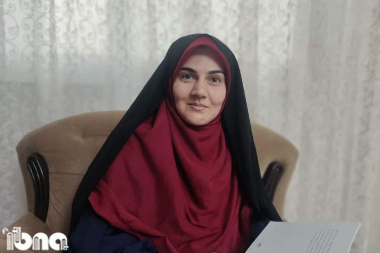 ادبیات کودک در ایران از فقدان نگاه بومی نویسندگان به مسائل جامعه رنج میبرد ادبیات کودک در ایران از فقدان نگاه بومی نویسندگان به مسائل جامعه رنج میبرد
