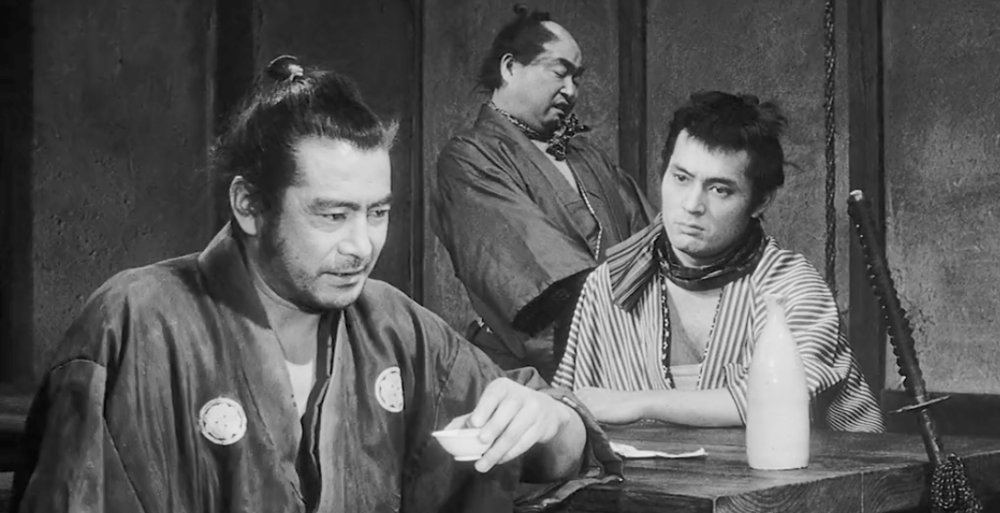 توشیرو میفونه و تاتسویا ناکادای در فیلم Yojimbo