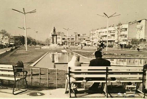 میدان بهارستان